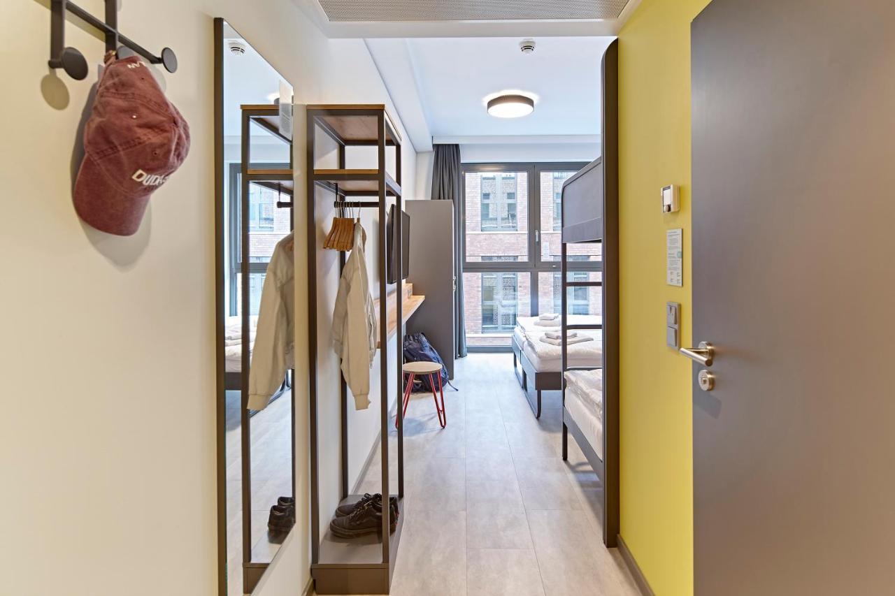 Meininger Hotel Koeln West エクステリア 写真