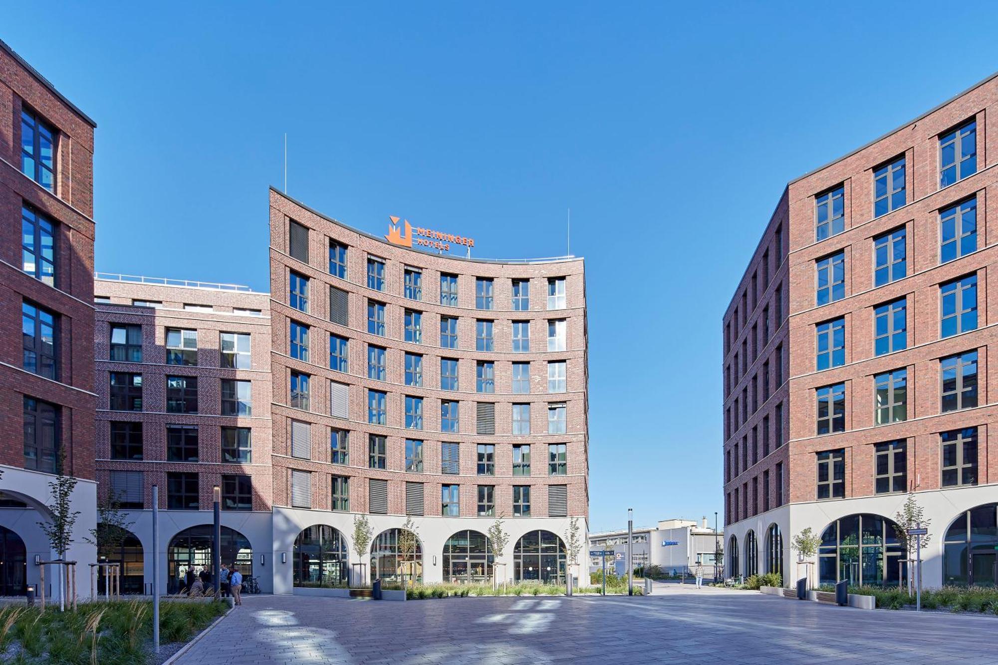 Meininger Hotel Koeln West エクステリア 写真